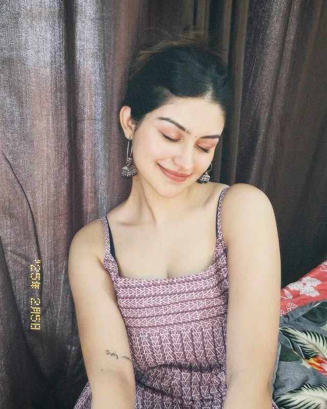 Cute-Nature-Girl-Pic-1