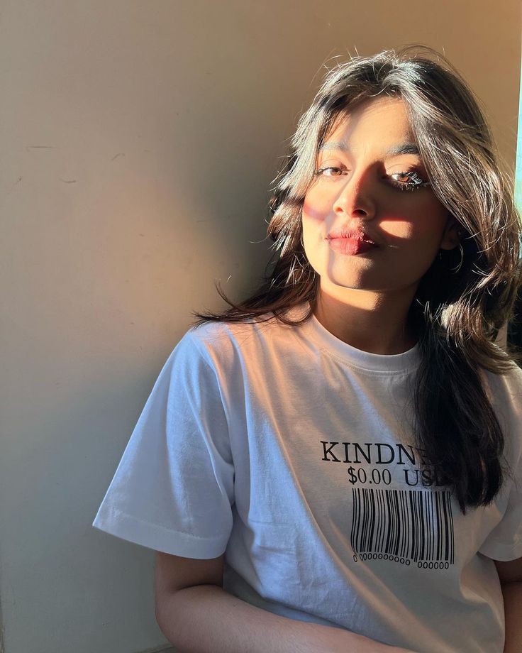 Cute-Urban-Girl-DP-2