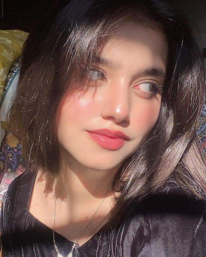 Girly-DP-for-WhatsApp