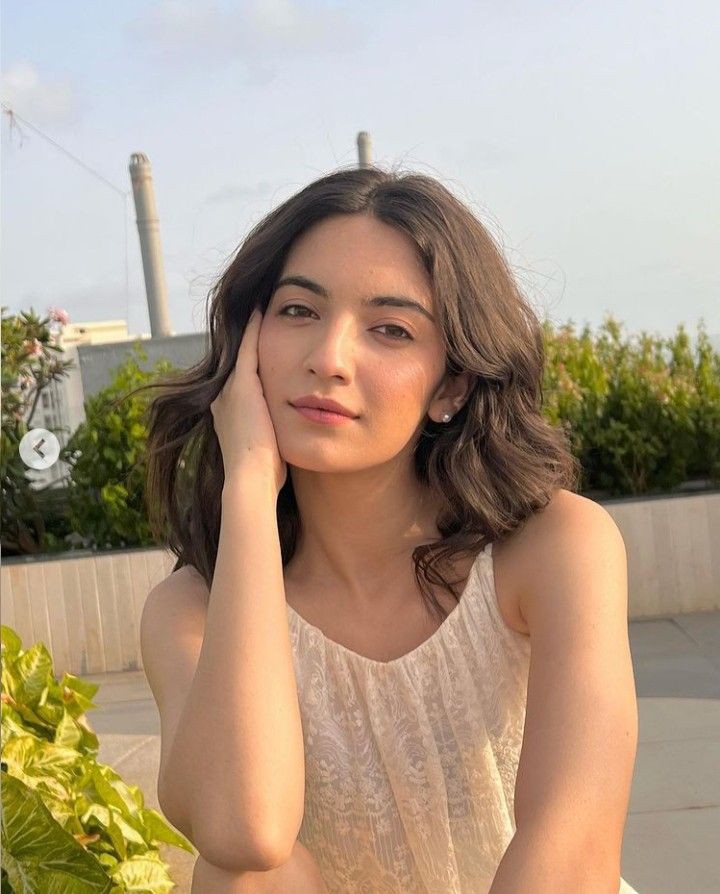 Instagram-Model-Girl-DP-1