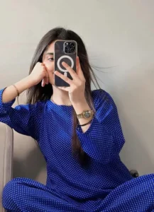 attitude-girl-dp-back-side