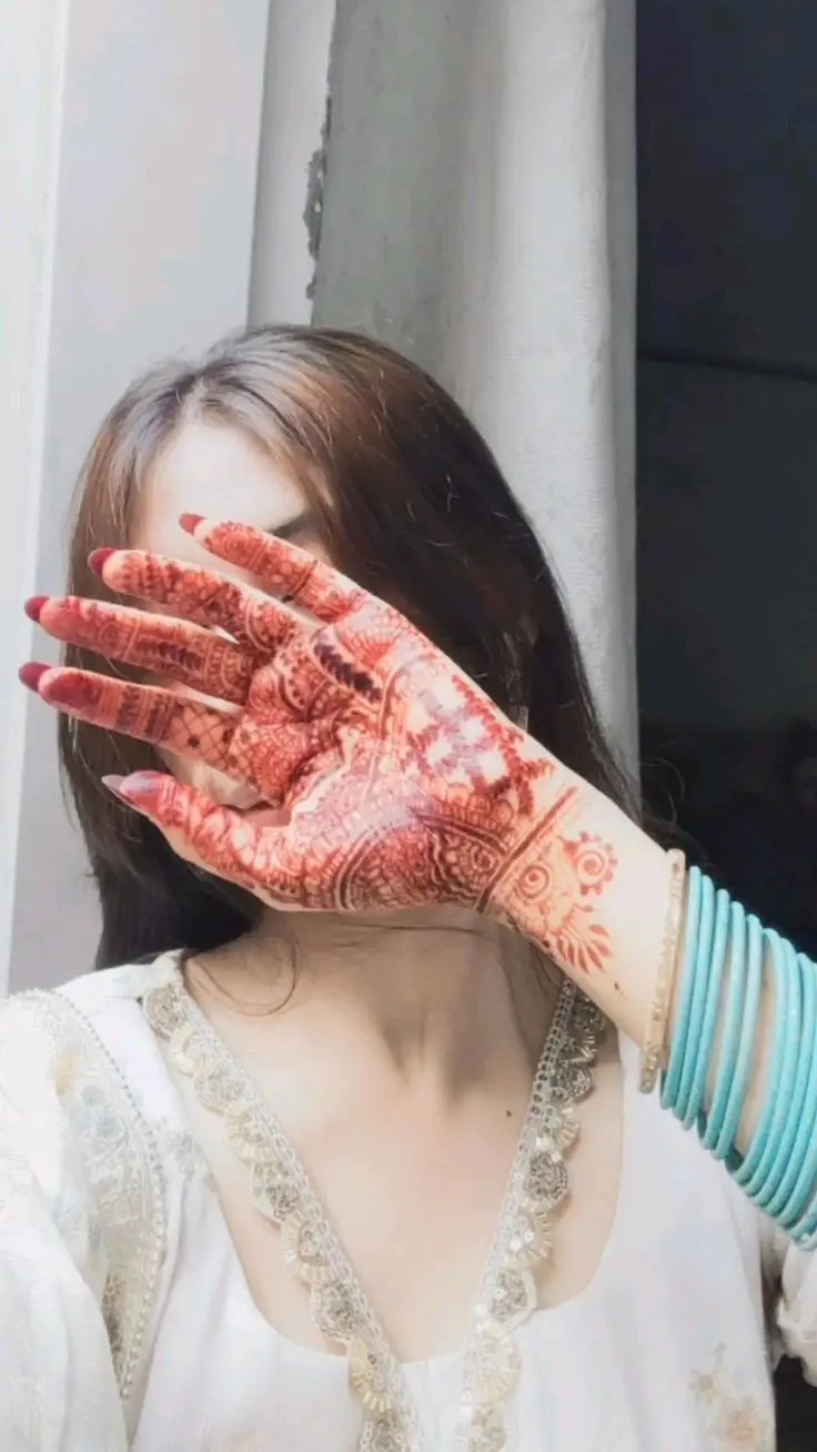 attitude-girl-dp-black-shadow