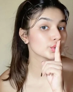 beautiful-single-girl-dp-indian-240x300