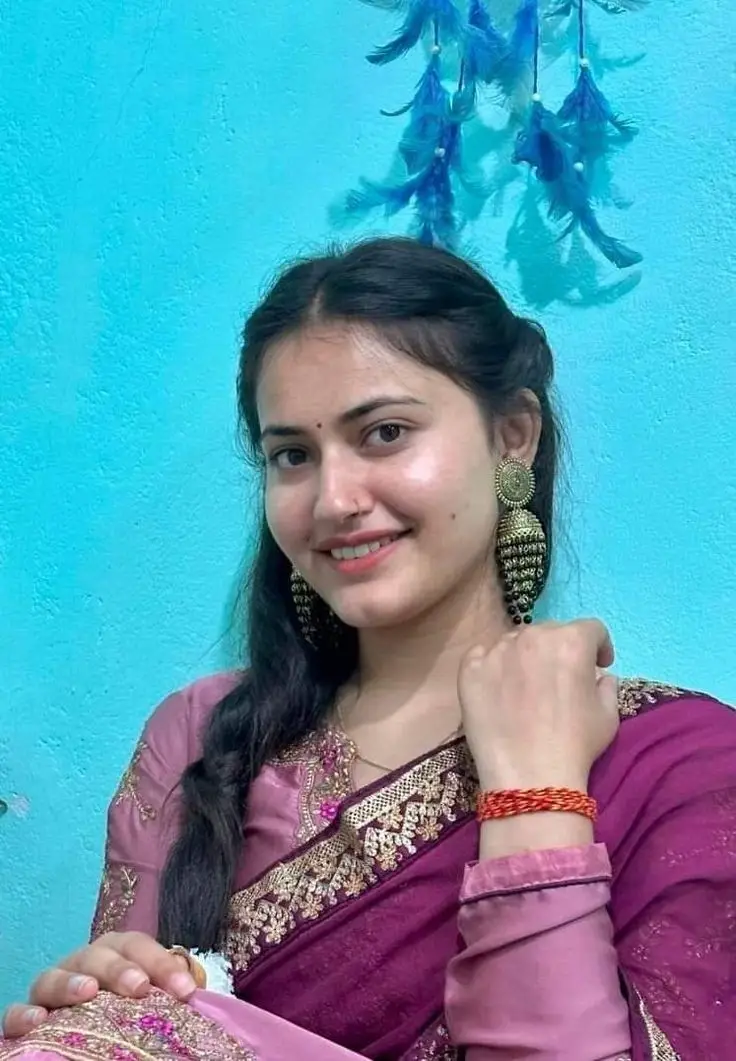 best-single-girl-dp-for-whatsapp-1