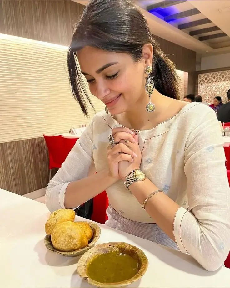 cute-single-girl-dp-new-1