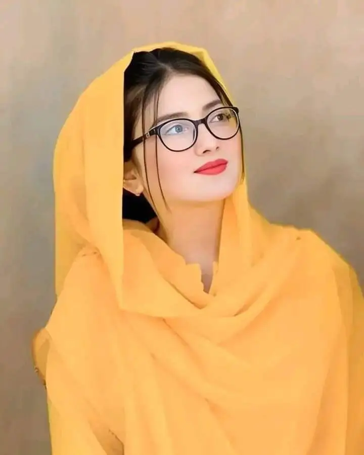 single-girl-dp-cartoon-for-instagram