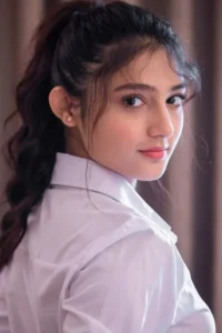 single-girl-dp-cute-for-instagram