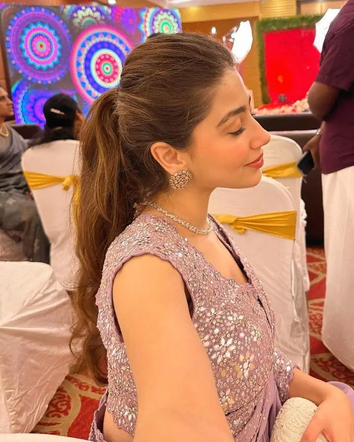 single-girl-dp-instagram-aesthetic-simple